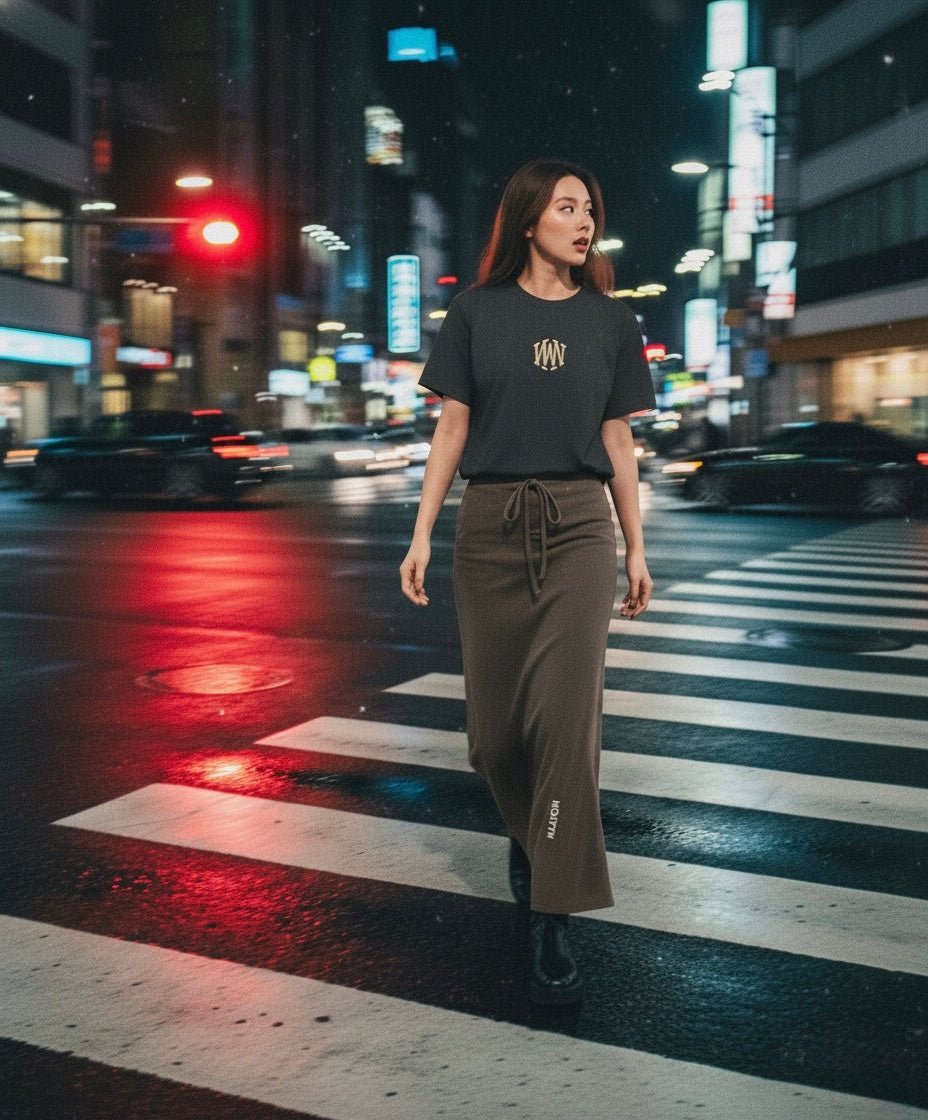 Wolvyn Essential Cotton Crop Tee, 70/30 cotton-poly, fitted bodycon crop with O-neck and short sleeves for athleisure