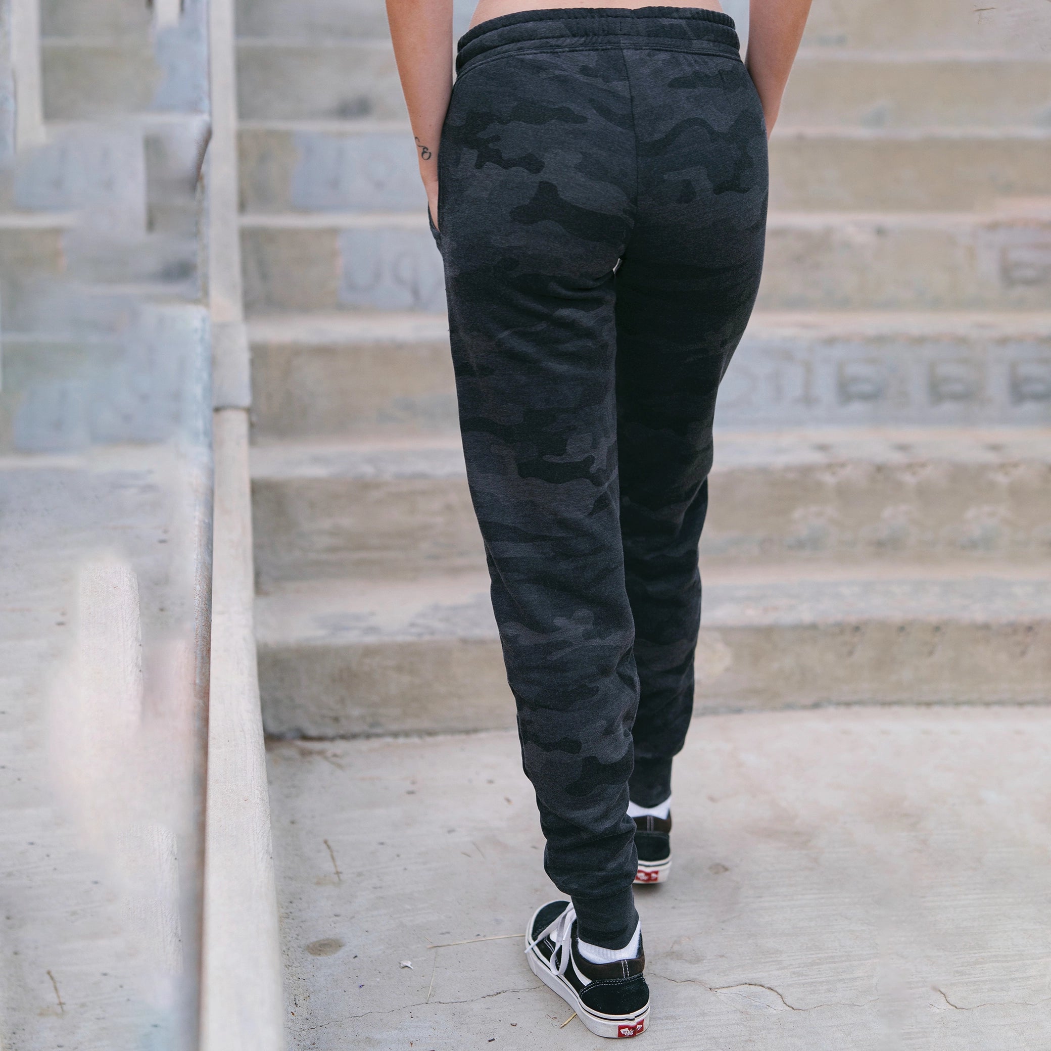 Wolvyn Womens Camo Wash Sweatpants - Wolvyn Apparel